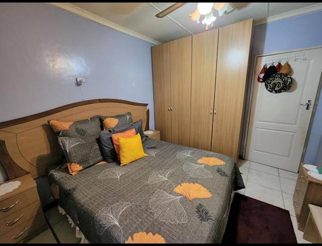 3 BEDROOM HOUSE FOR SALE IN NEWCLAIR